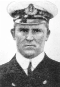 The Titanic Sinking: A Complete Guide 6 Titanic Sinking | Titanic Charles Lightoller | The Titanic Sinking: A Complete Guide | kevcummins